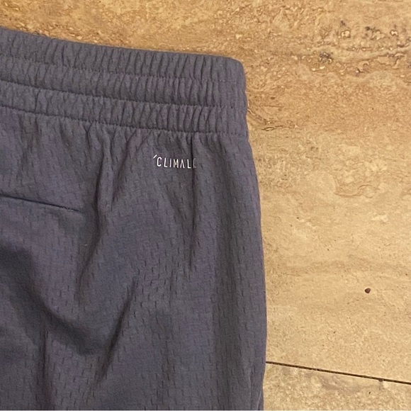 Adidas Men's Climalite Black Warm-Up Track Pants Joggers Size M Lower Side Zip - Picture 8 of 10